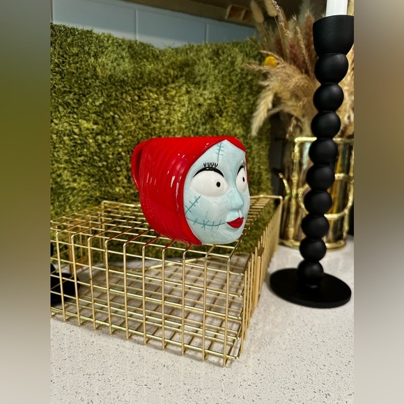 NWT- Nightmare Before Christmas “Sally” Ceramic Novelty Mug - Picture 3 of 6